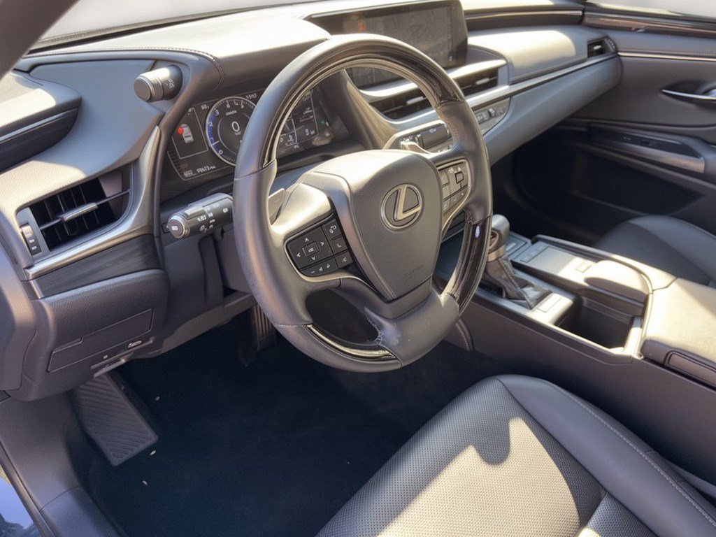 Used 2021 Lexus ES 250 w/ Premium Package AWD/4WD image 4