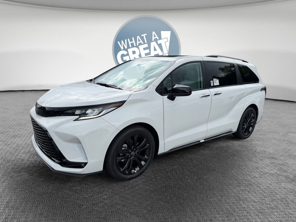 New 2026 Toyota Sienna XSE FWD image 8