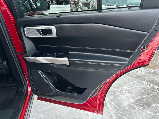 Used 2022 Ford Explorer Limited w/ Equipment Group 301A image 20