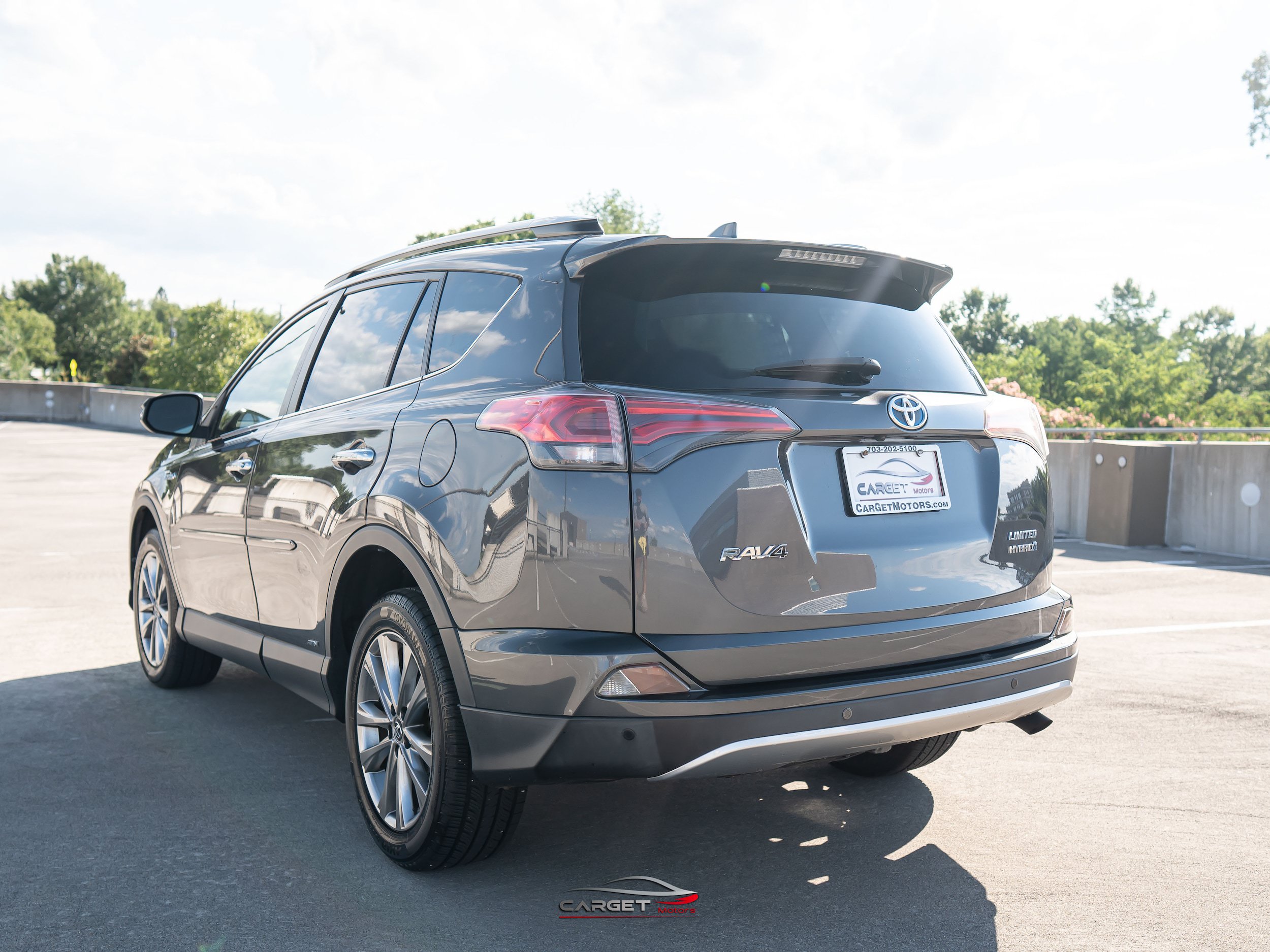 Used 2016 Toyota RAV4 Limited AWD/4WD image 5