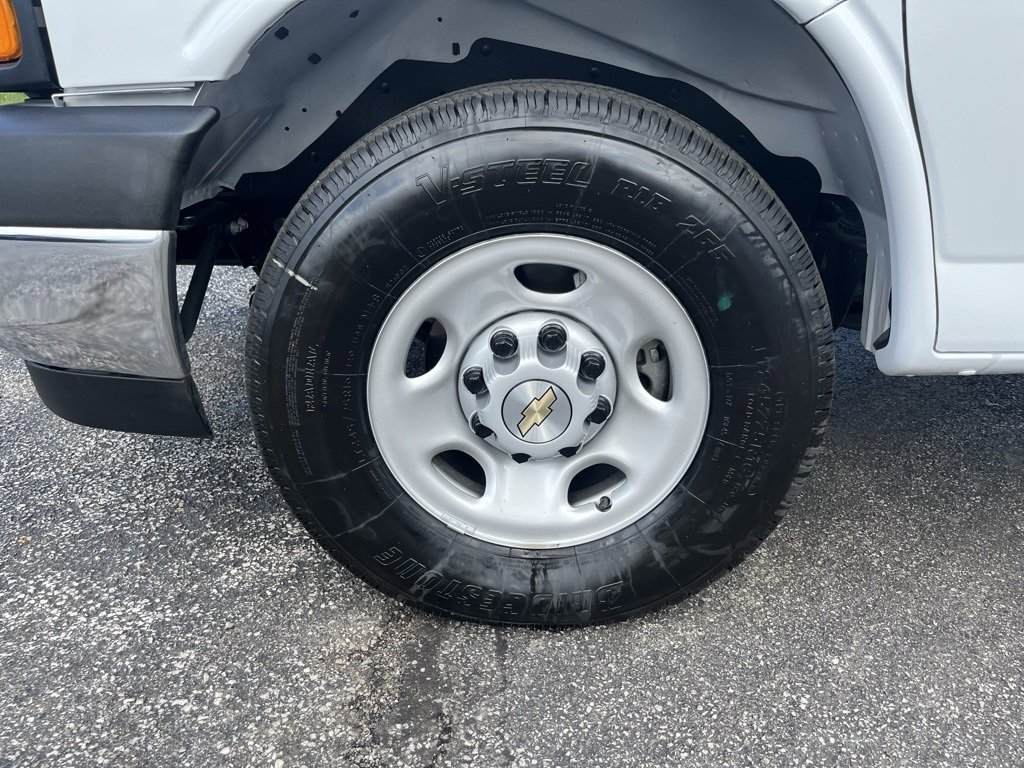 New 2025 Chevrolet Express 3500 w/ Power Convenience Package image 26