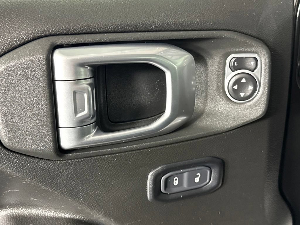 Used 2024 Jeep Wrangler Unlimited Sport AWD/4WD image 26