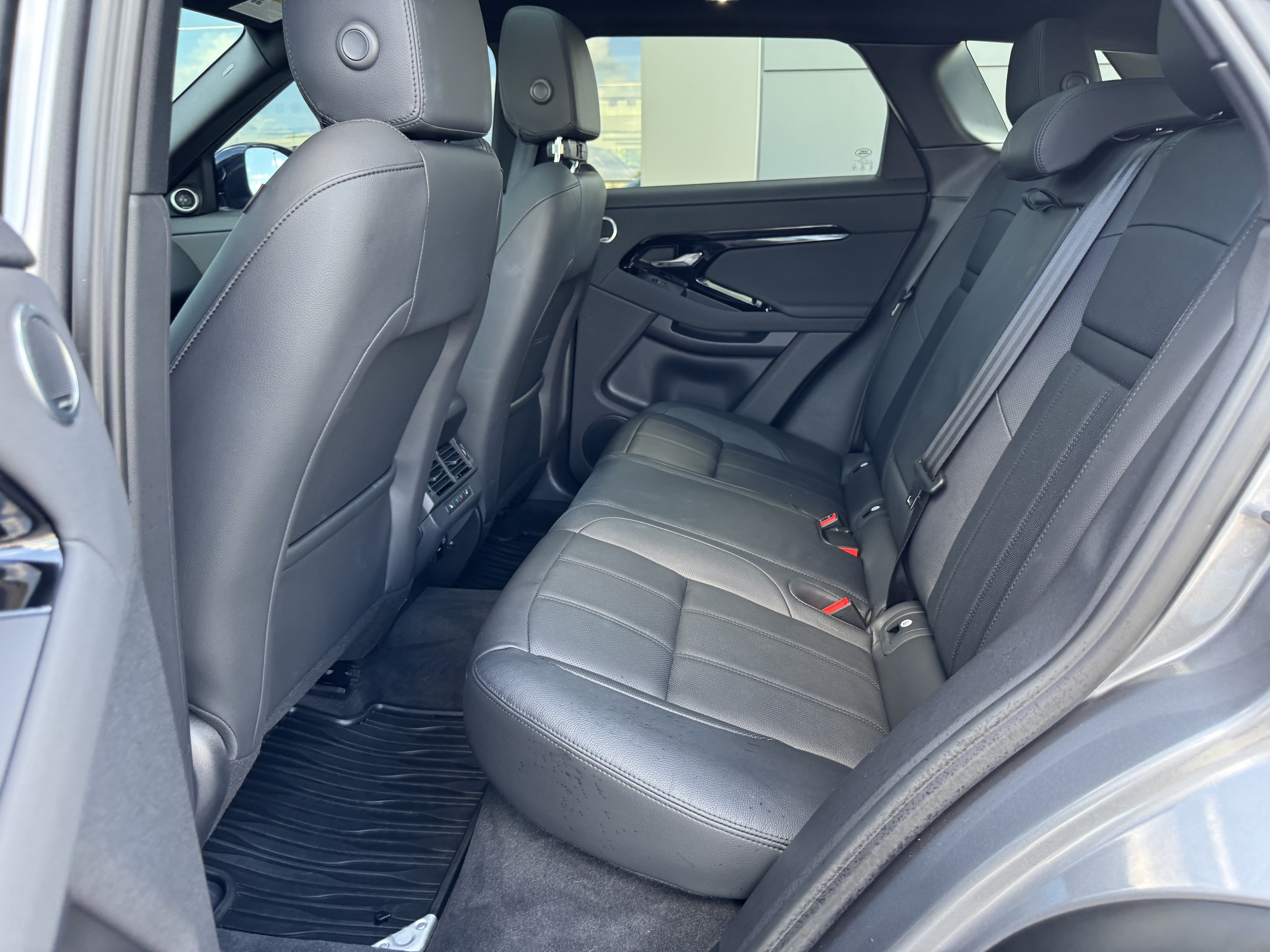 Certified 2024 Land Rover Range Rover Evoque S AWD/4WD image 5