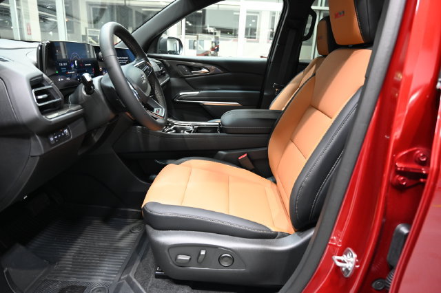 New 2027 Chevrolet Traverse Z71 w/ Driver Confidence Package AWD/4WD image 9