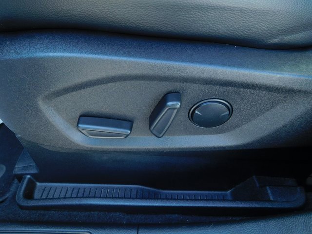 Used 2023 Ford Edge SEL image 23