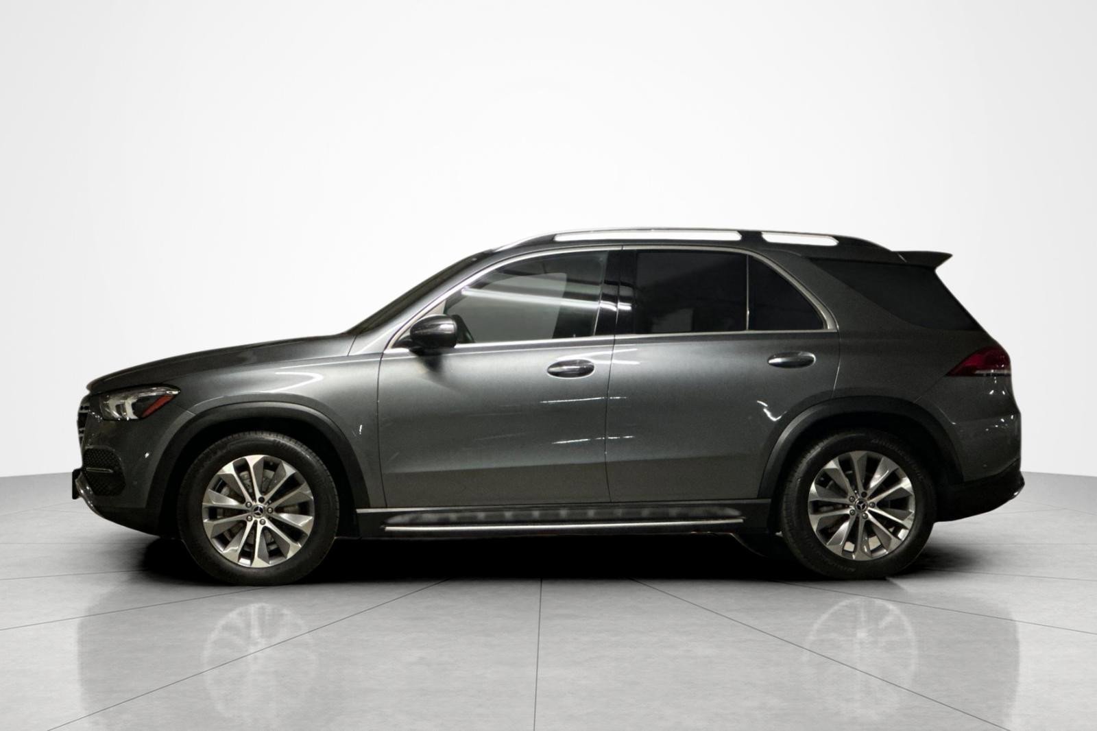 Used 2021 Mercedes-Benz GLE 350 4MATIC image 2