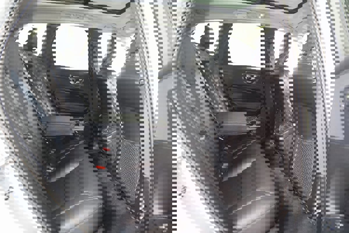 Used 2023 Volvo XC60 B5 Plus w/ Climate Package image 14