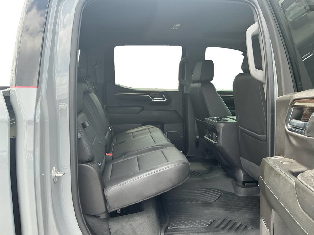 Used 2024 Chevrolet Silverado 1500 LT Trail Boss w/ LT Trail Boss Premium Package AWD/4WD image 23