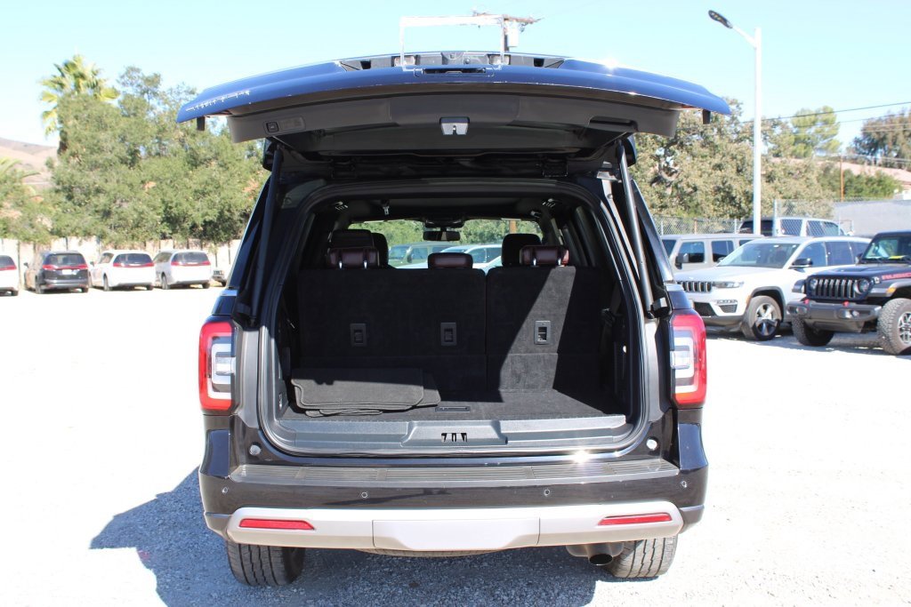 Used 2024 Ford Expedition Limited image 35
