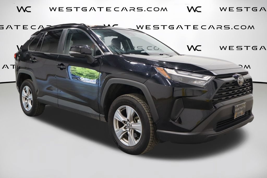 Used 2023 Toyota RAV4 XLE AWD/4WD image 44