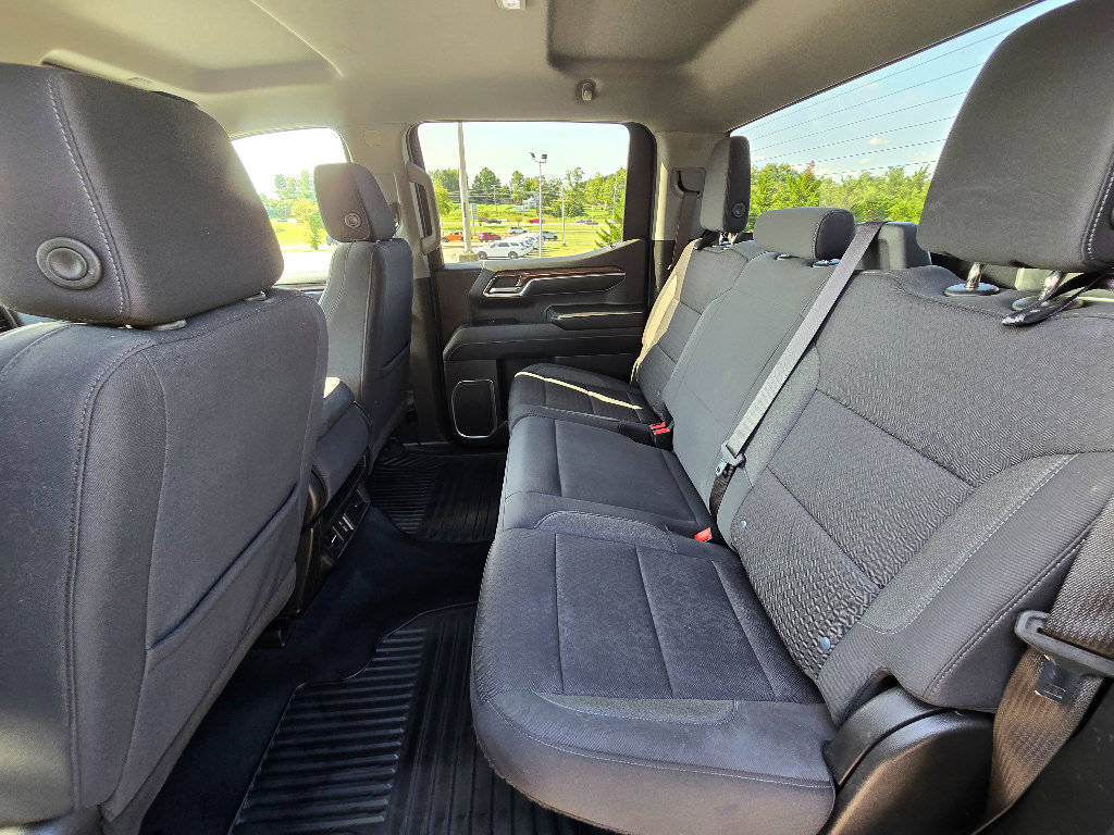 Used 2023 Chevrolet Silverado 1500 RST AWD/4WD image 18