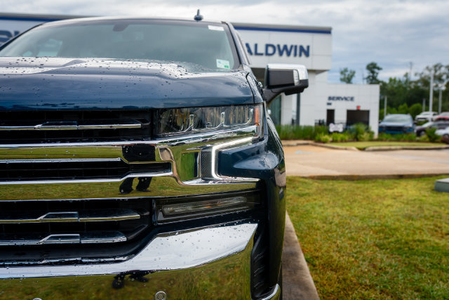 Used 2021 Chevrolet Silverado 1500 LTZ RWD image 3