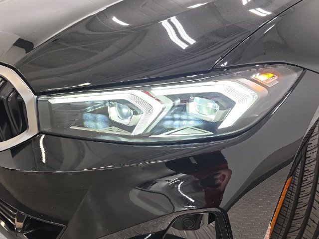 Certified 2024 BMW 330i xDrive Sedan w/ Convenience Package AWD/4WD image 26