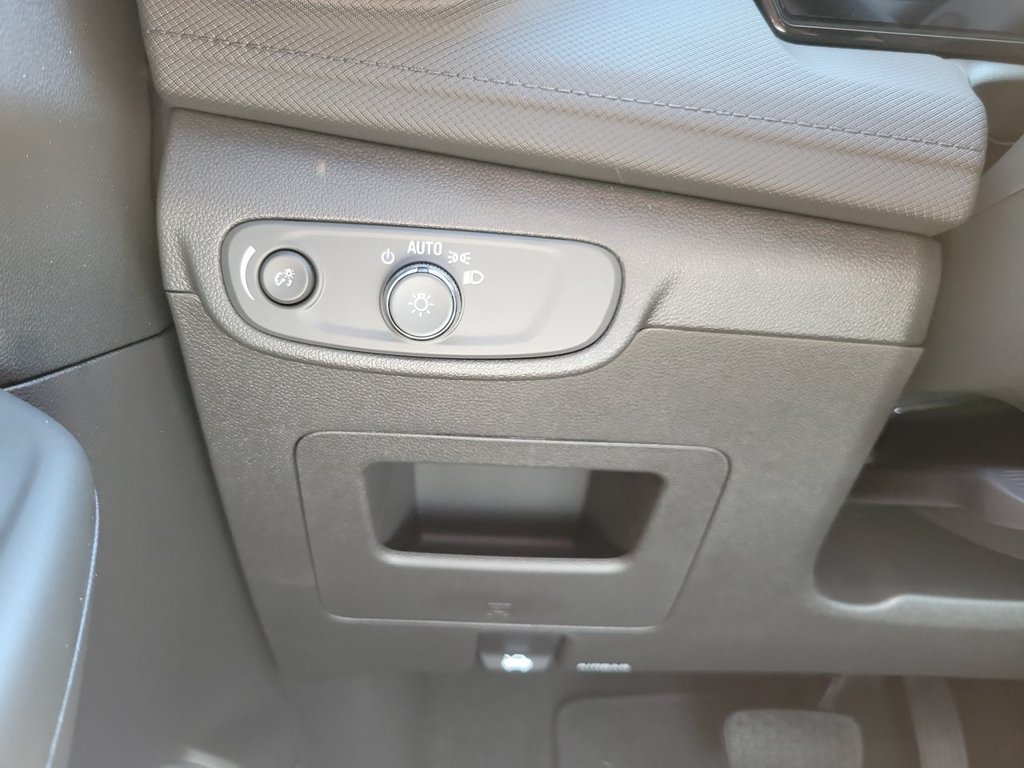 New 2026 Chevrolet TrailBlazer LS w/ LS Convenience Package FWD image 17