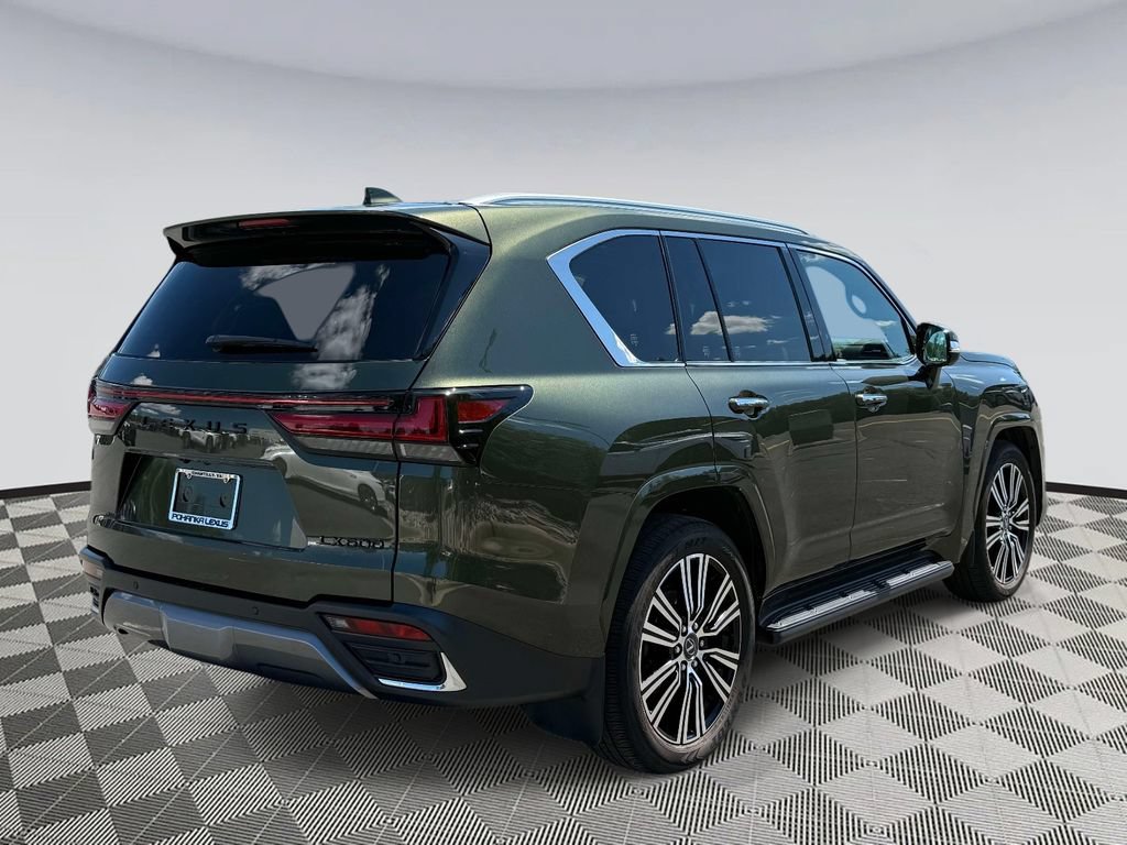 Used 2025 Lexus LX 600 4WD w/ Accessory Package (2T) image 2