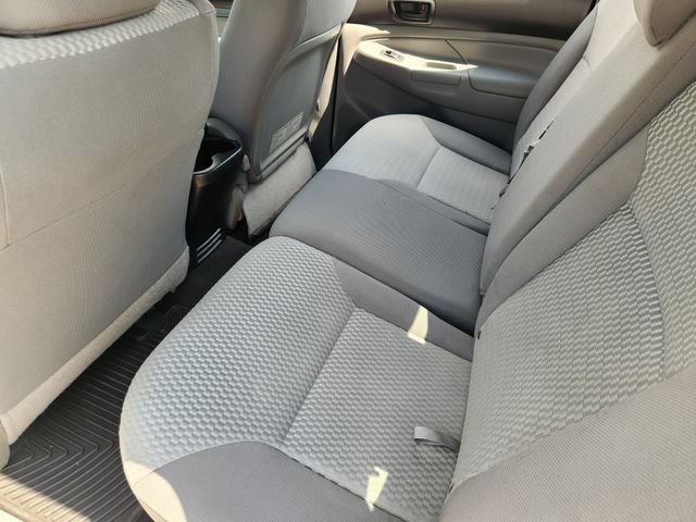 Used 2015 Toyota Tacoma 4x4 Double Cab w/ SR5 Package image 20