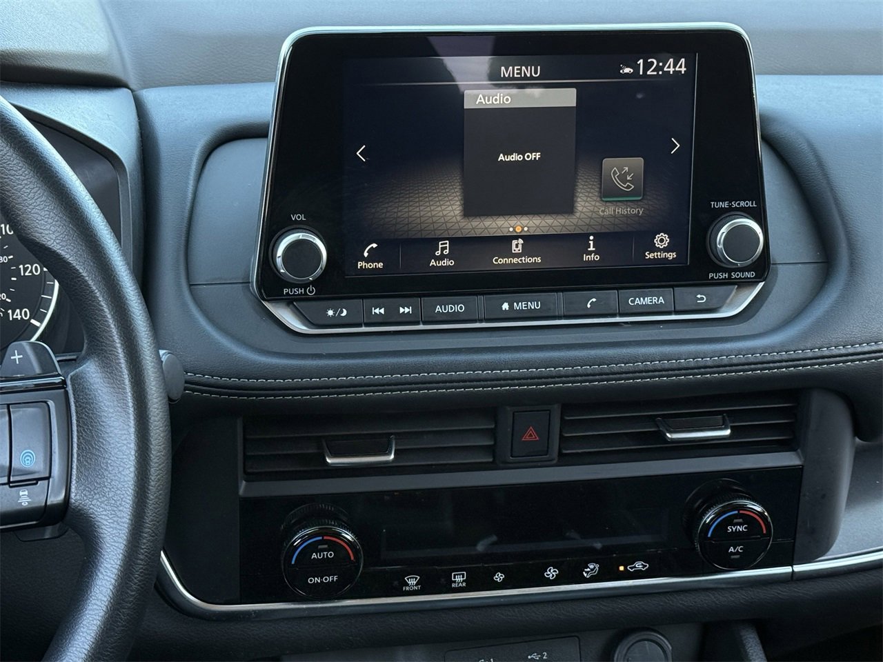 Used 2023 Nissan Rogue SV image 16