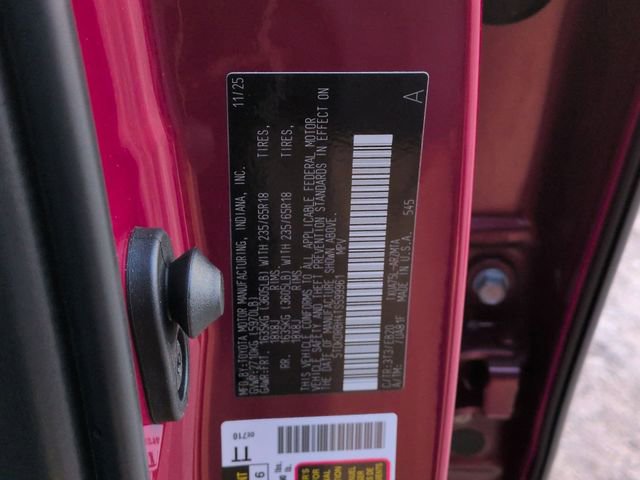 Certified 2026 Toyota Highlander XLE image 34