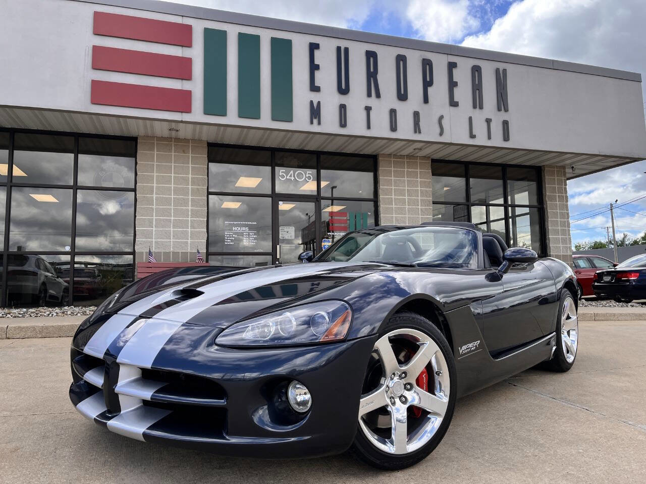 Used 2006 Dodge Viper SRT-10 RWD image 1