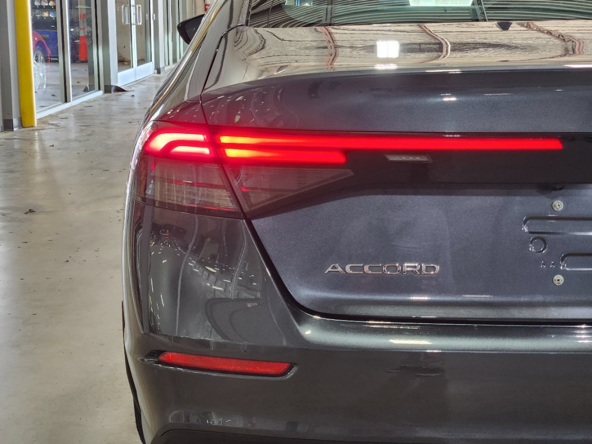 Used 2023 Honda Accord EX image 17