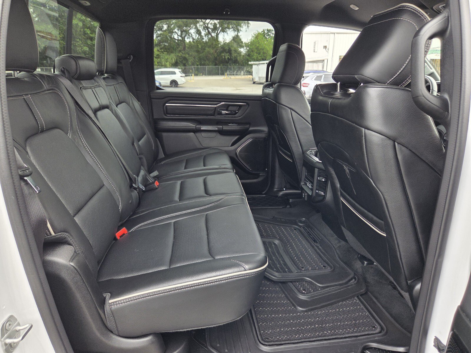 Used 2023 RAM 1500 Limited AWD/4WD image 16