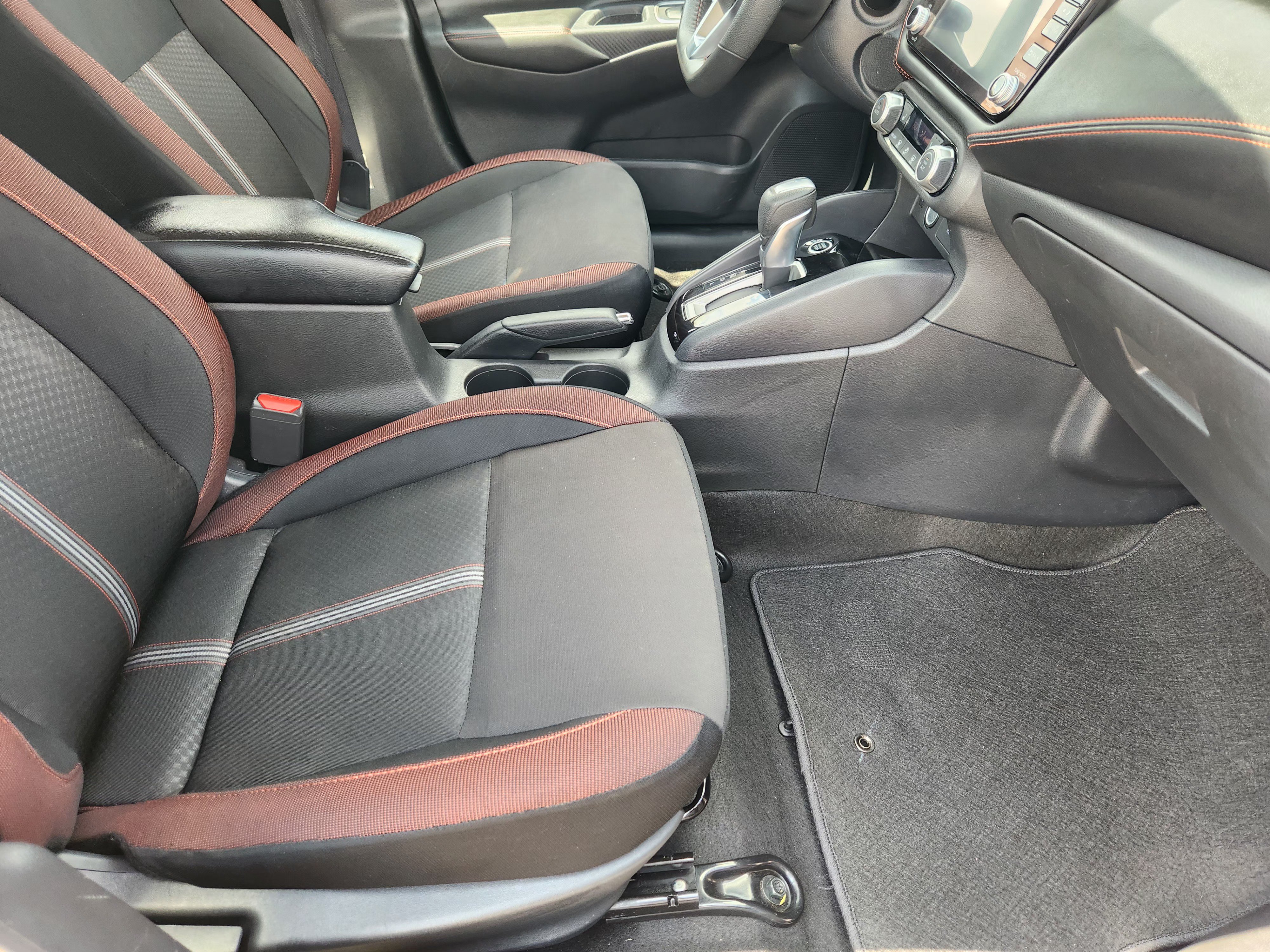 Used 2025 Nissan Versa SR w/ Trunk Package FWD image 15