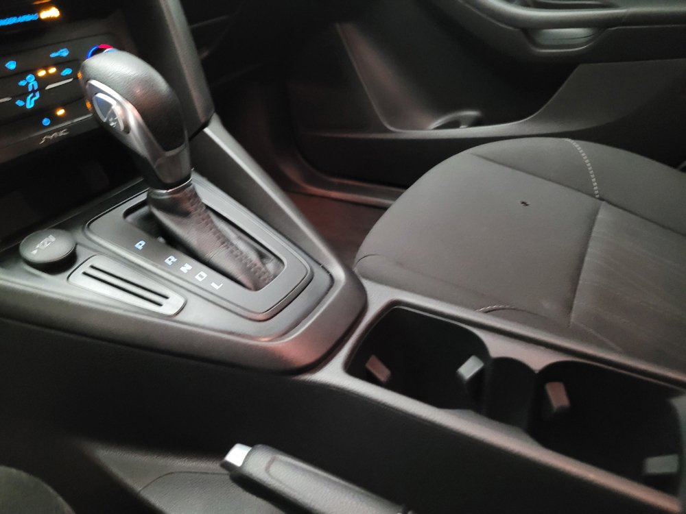 Used 2018 Ford Focus SE FWD image 26