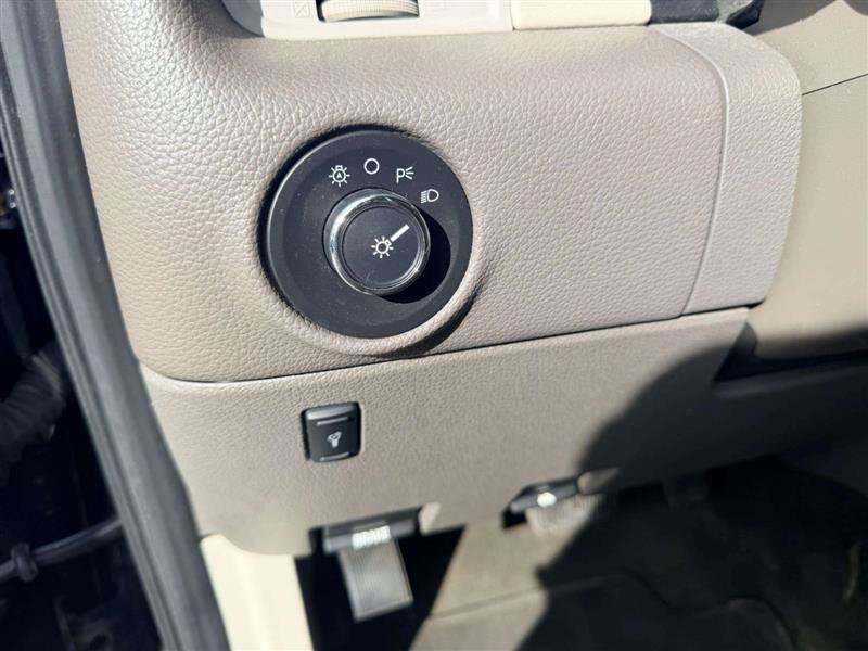 Used 2016 Lincoln Navigator Select AWD/4WD image 40