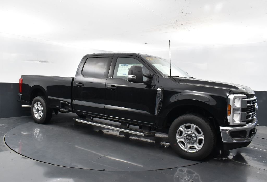New 2026 Ford F250 XLT image 4