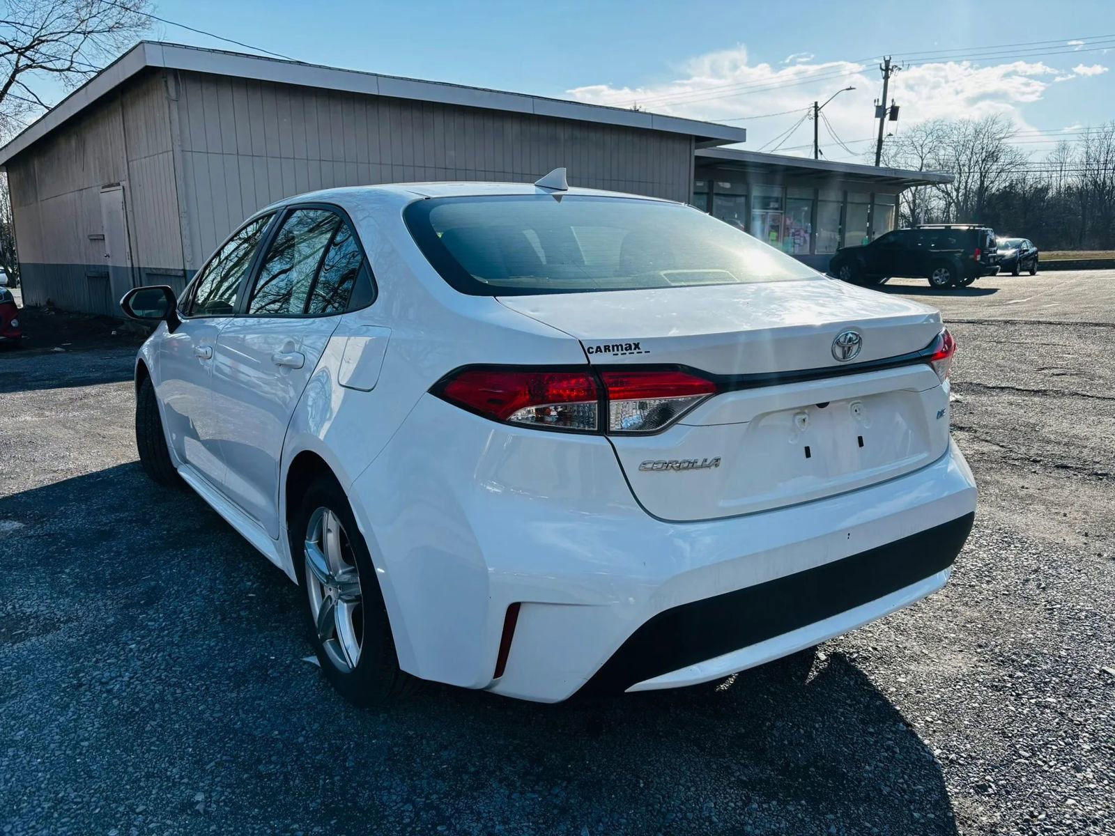 Used 2020 Toyota Corolla LE image 4