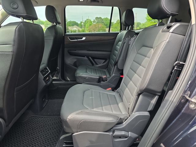 Used 2025 Volkswagen Atlas SEL AWD/4WD image 11