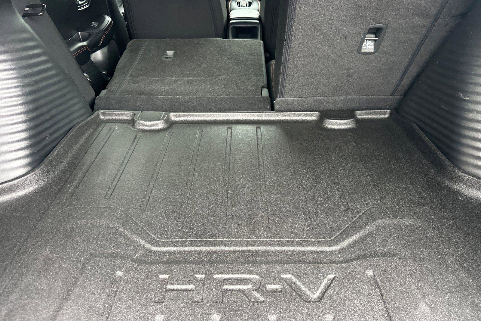 Certified 2025 Honda HR-V Sport image 15