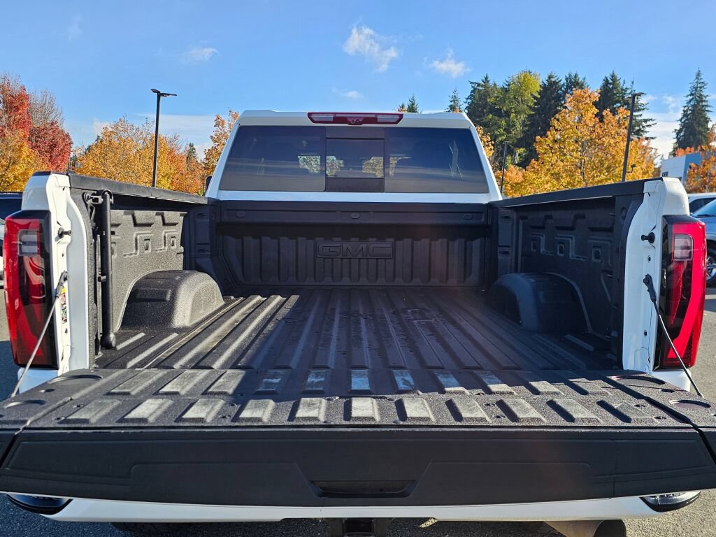 Certified 2025 GMC Sierra 3500 Denali w/ Denali Reserve Package AWD/4WD image 29