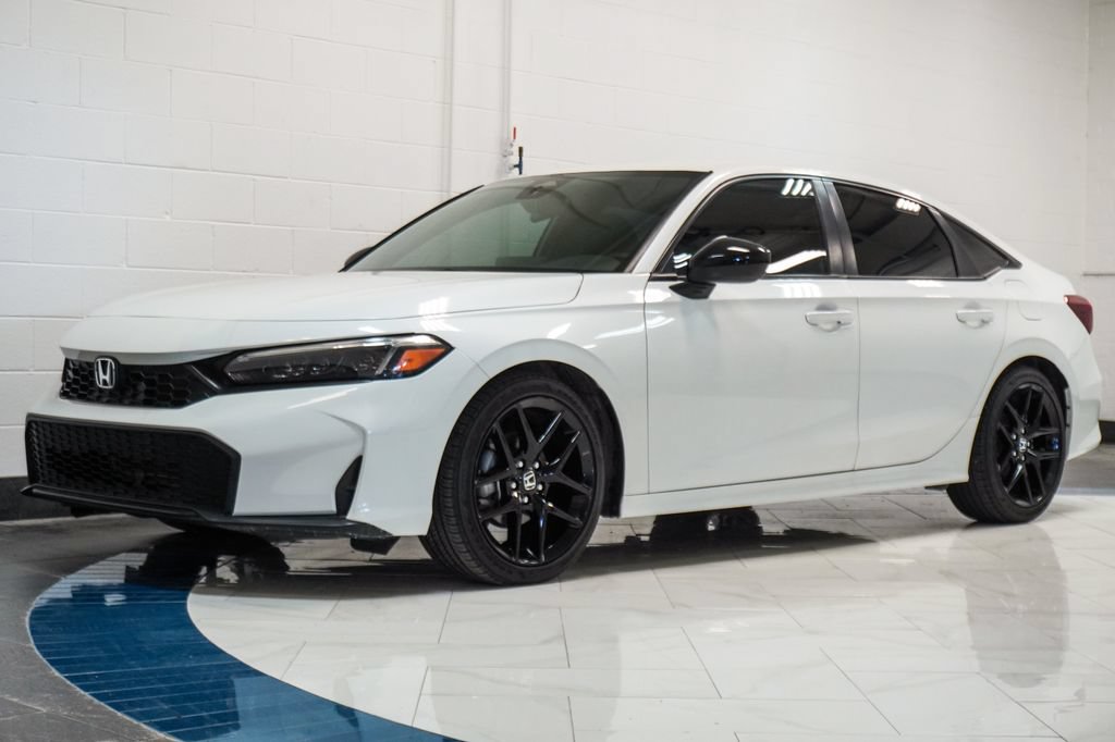 Used 2025 Honda Civic Sport image 4