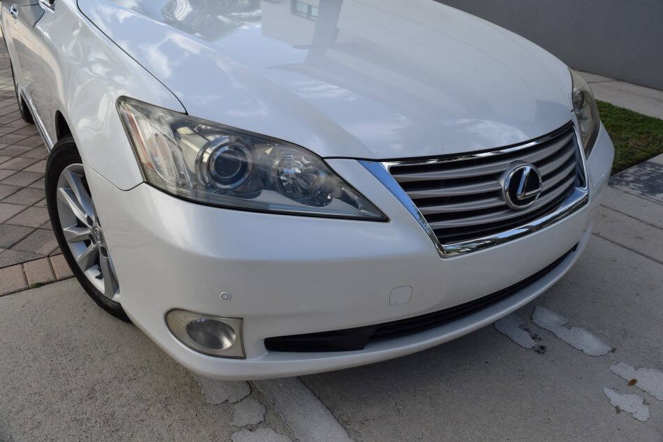Used 2010 Lexus ES 350 FWD image 8