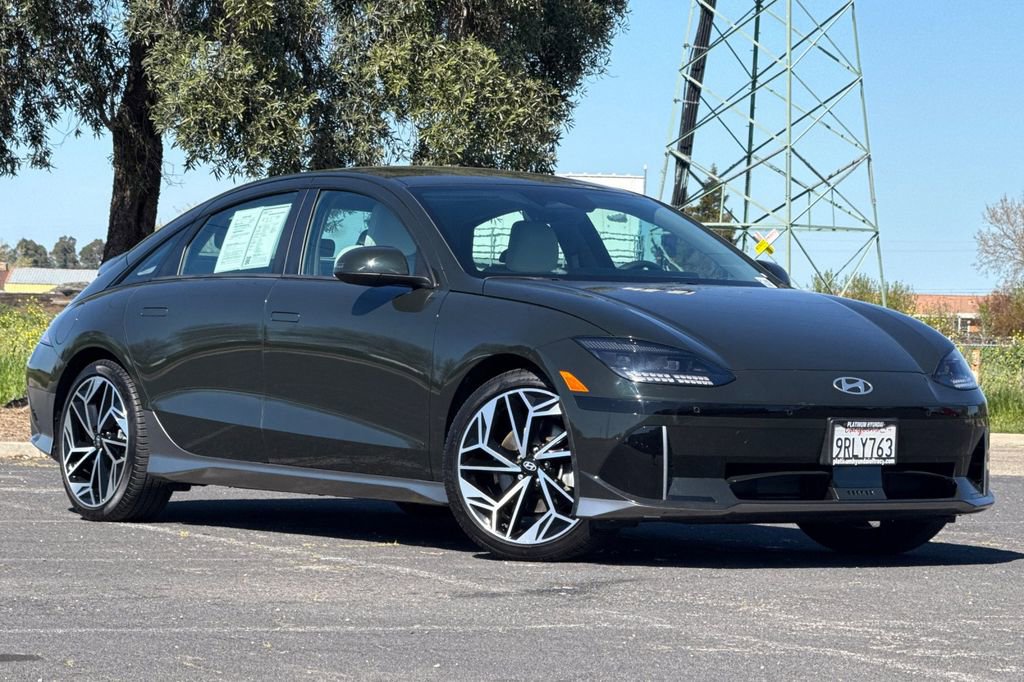 Used 2023 Hyundai Ioniq 6 SEL RWD image 2