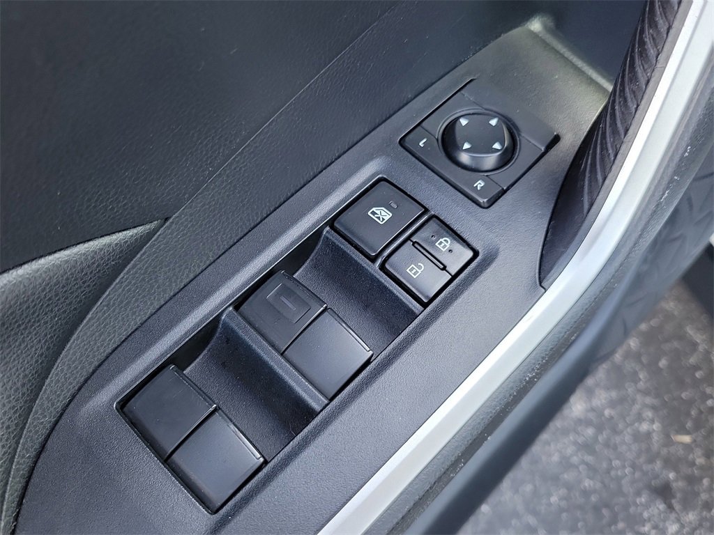 Used 2019 Toyota RAV4 XLE image 21