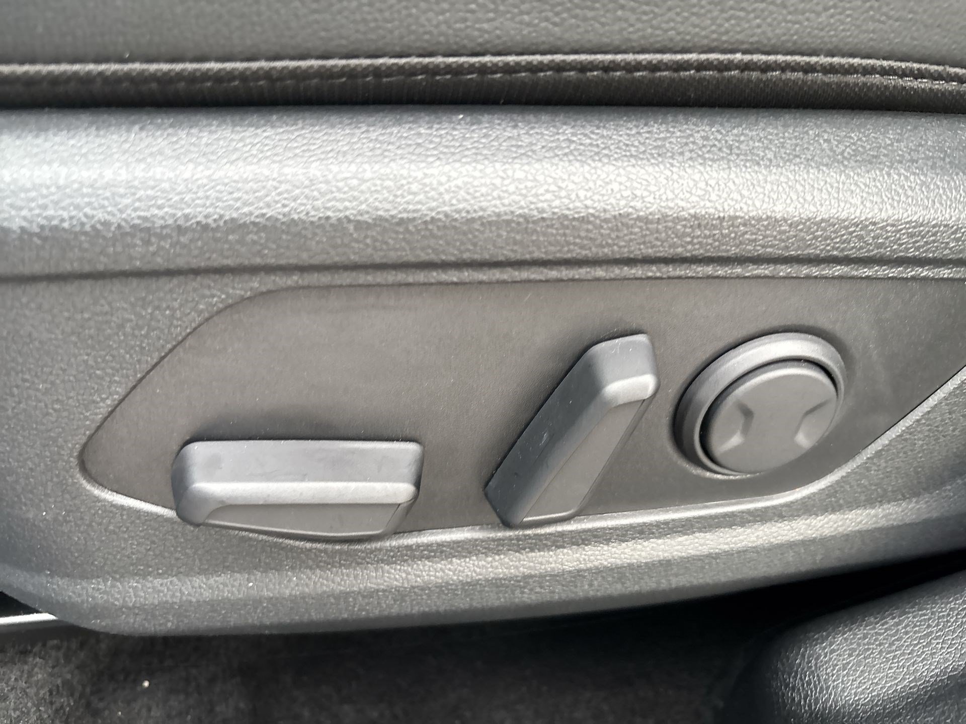 Used 2026 Kia Sportage SX FWD image 14