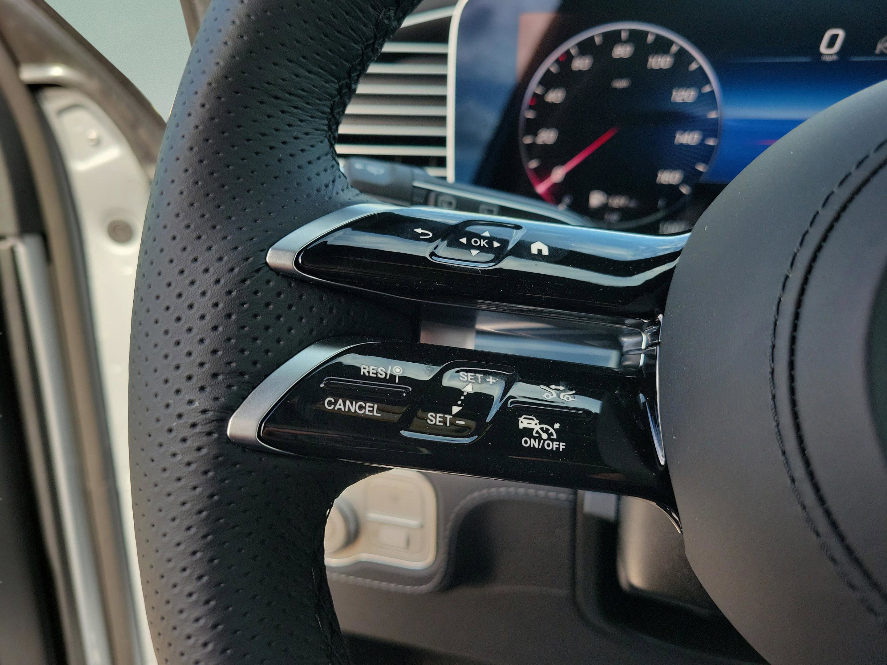 New 2026 Mercedes-Benz GLS 580 4MATIC image 26