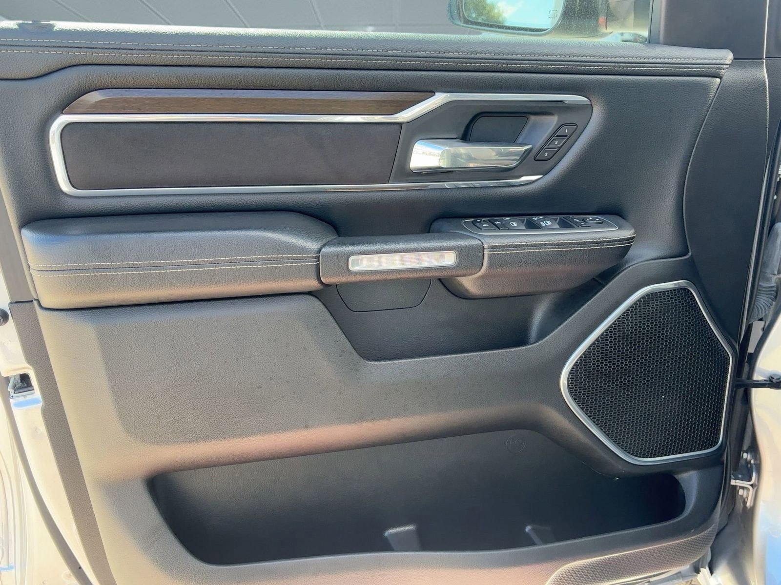 Used 2022 RAM 1500 Laramie image 13