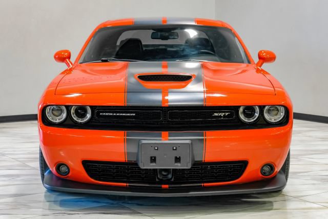 Used 2018 Dodge Challenger SRT w/ Technology Group RWD image 8
