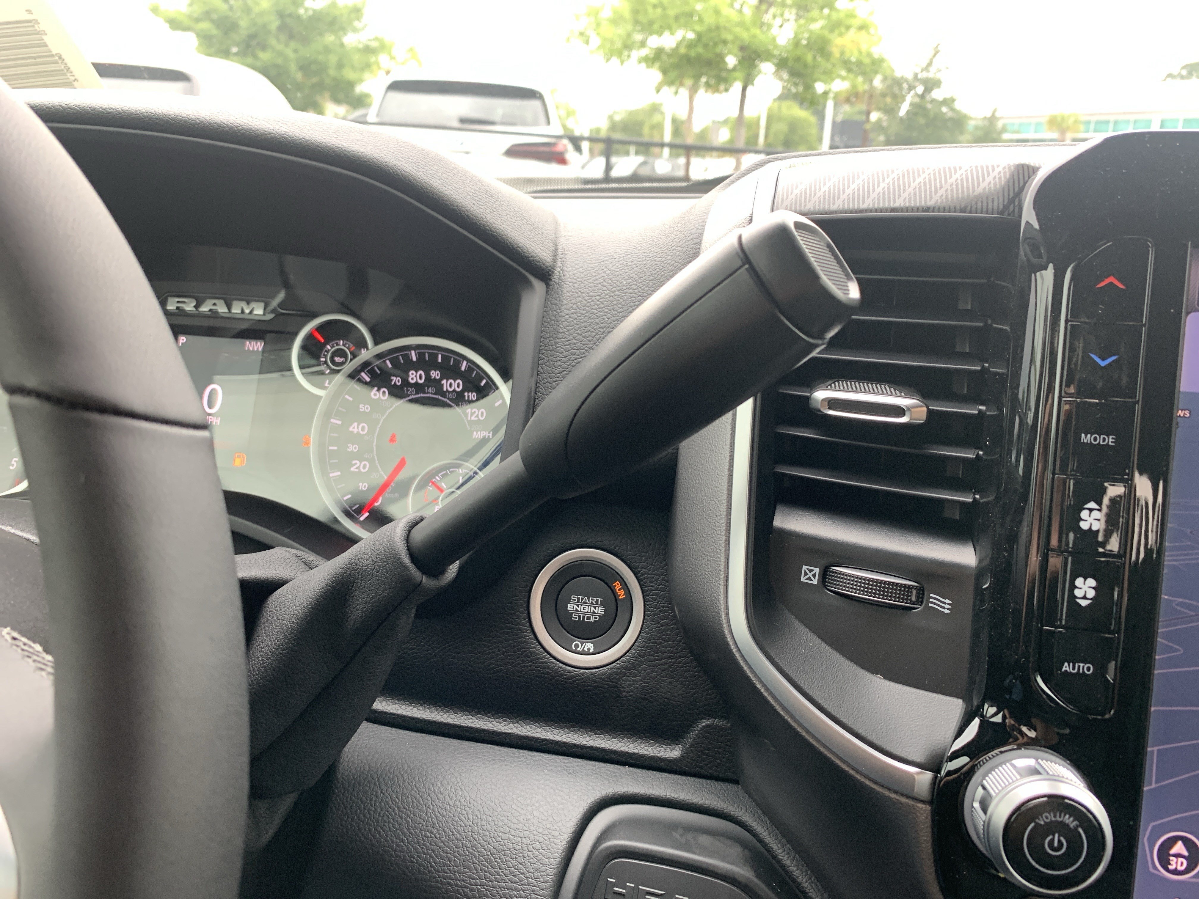 New 2026 RAM 3500 Big Horn AWD/4WD image 28