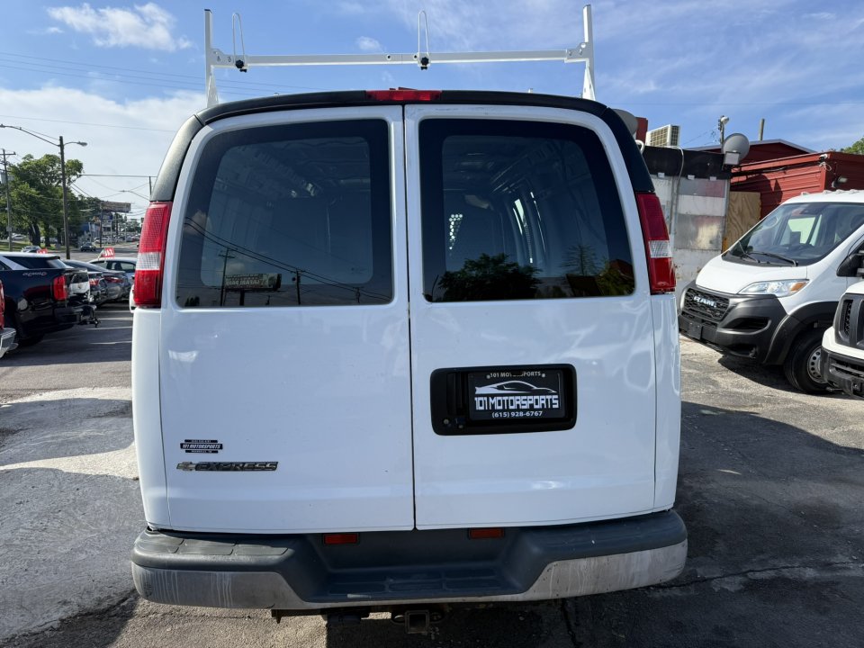 Used 2019 Chevrolet Express 2500 w/ Driver Convenience Package RWD image 5