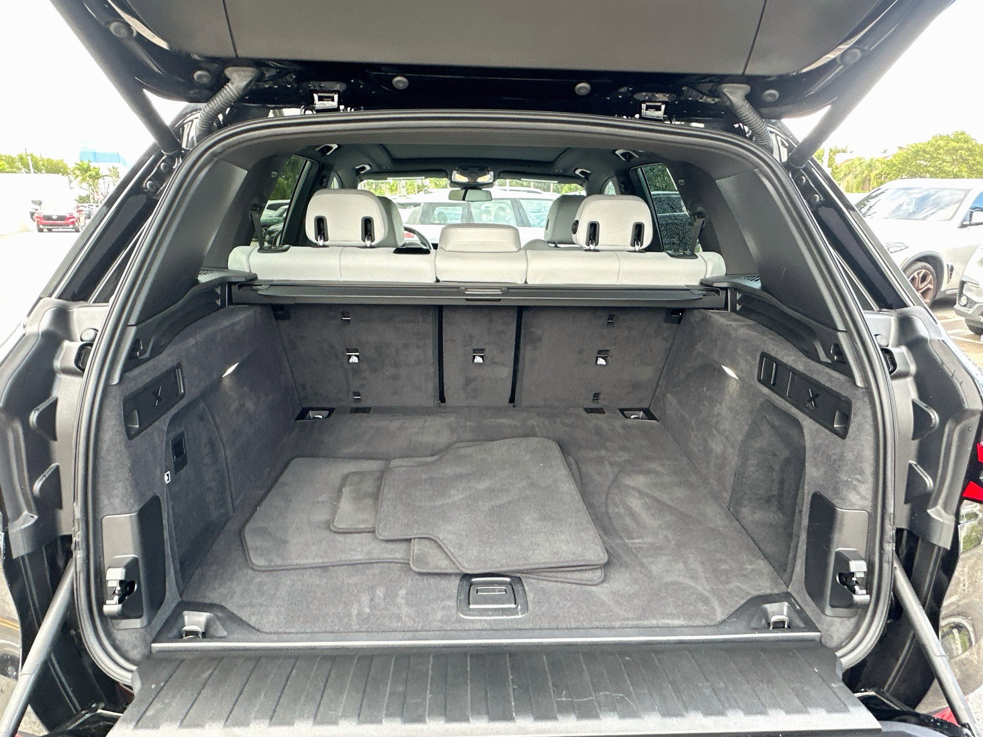 Used 2024 BMW X5 sDrive40i w/ Parking Assistance Package RWD image 25