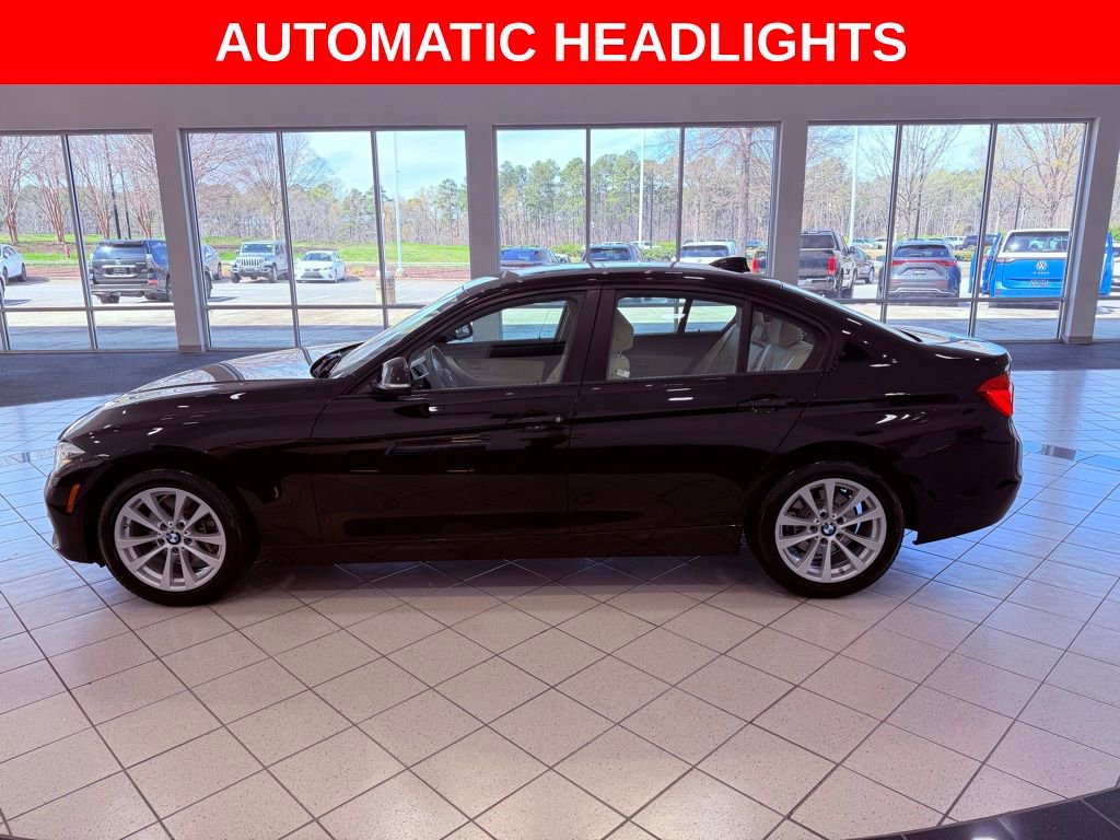 Used 2018 BMW 320i 320i NAV/SUNROOF/BLINDSPOT/1 O w/ Convenience Package image 6