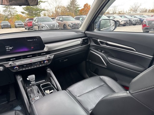Used 2025 Kia Telluride S image 65