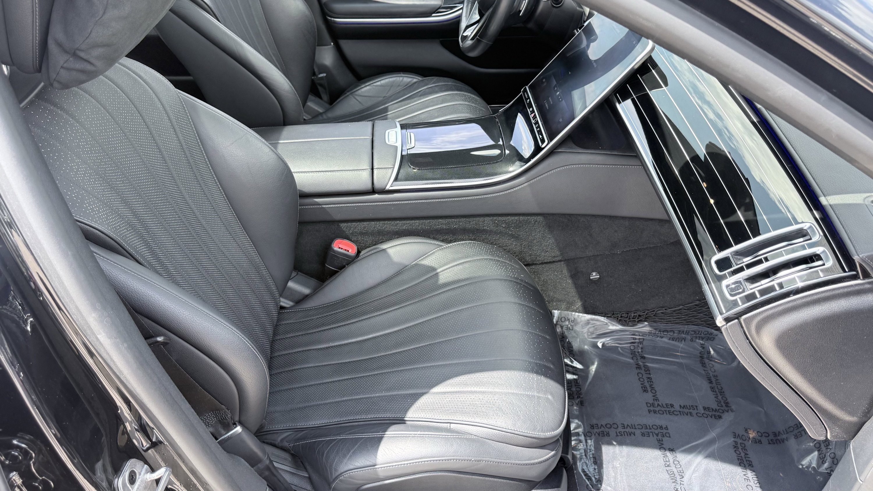 Used 2022 Mercedes-Benz S 580 4MATIC Sedan w/ AMG Line Package image 40