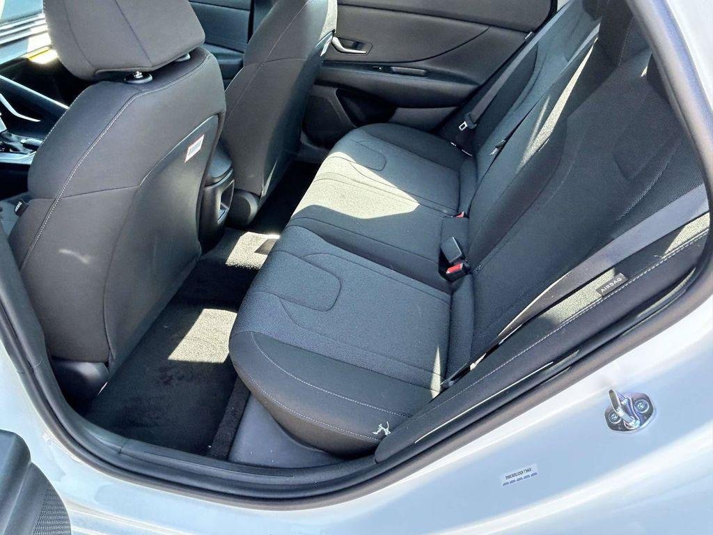 New 2026 Hyundai Elantra SE FWD image 35