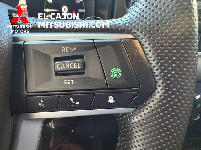 Used 2025 Mitsubishi Outlander SE image 19