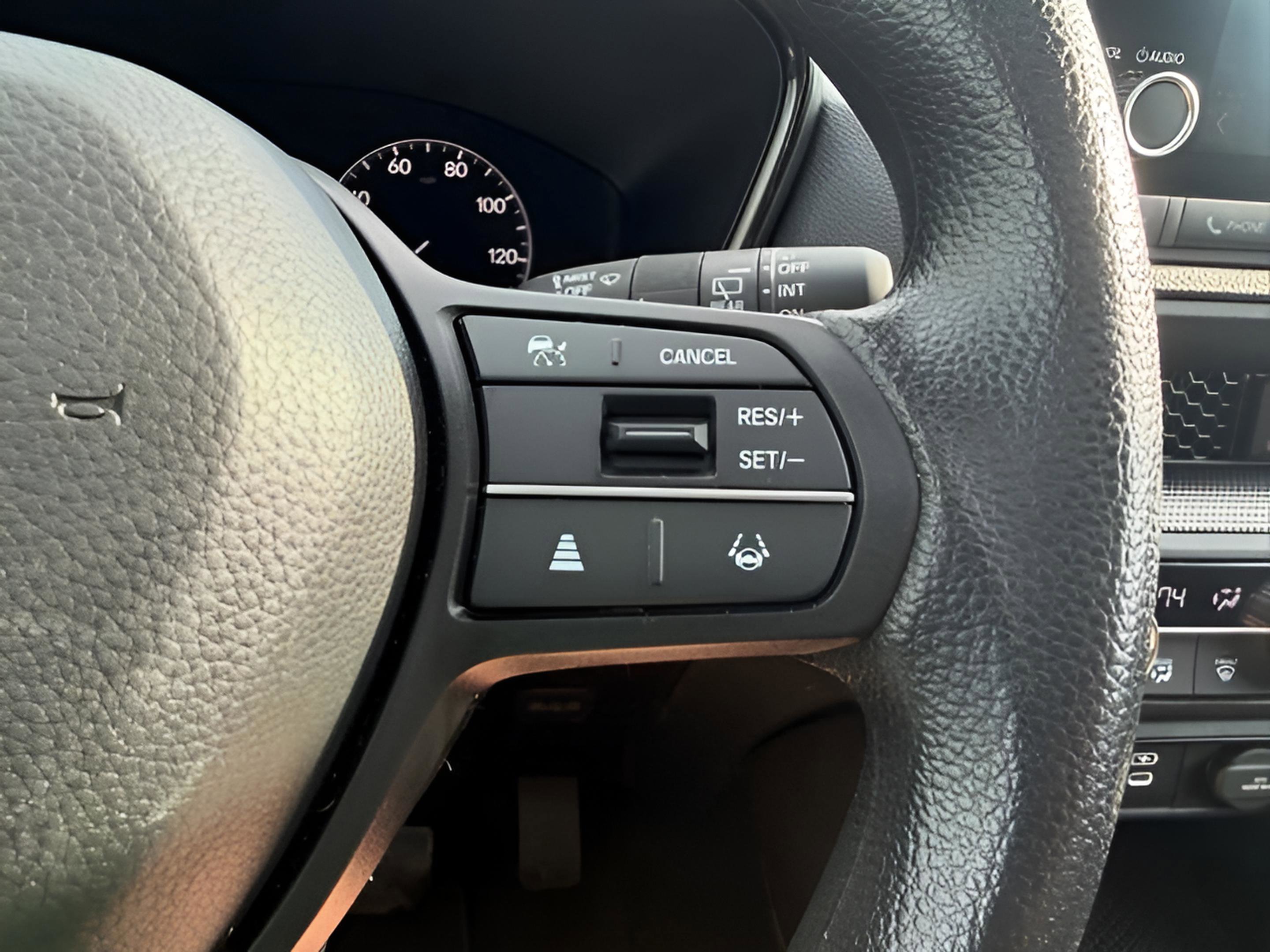 Used 2023 Honda CR-V EX image 12
